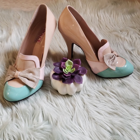 Mojo Moxy Shoes - EUC Dolce by Mojo Moxy heels pastel colors